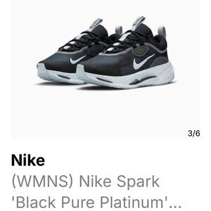 NIKE SPARKS WOMANS TENNIS SHOES LIKE NEW SIZE 8 1/2 nothing wrong have lot shoes